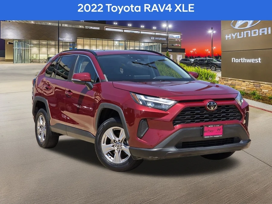 2022 Toyota RAV4 XLE