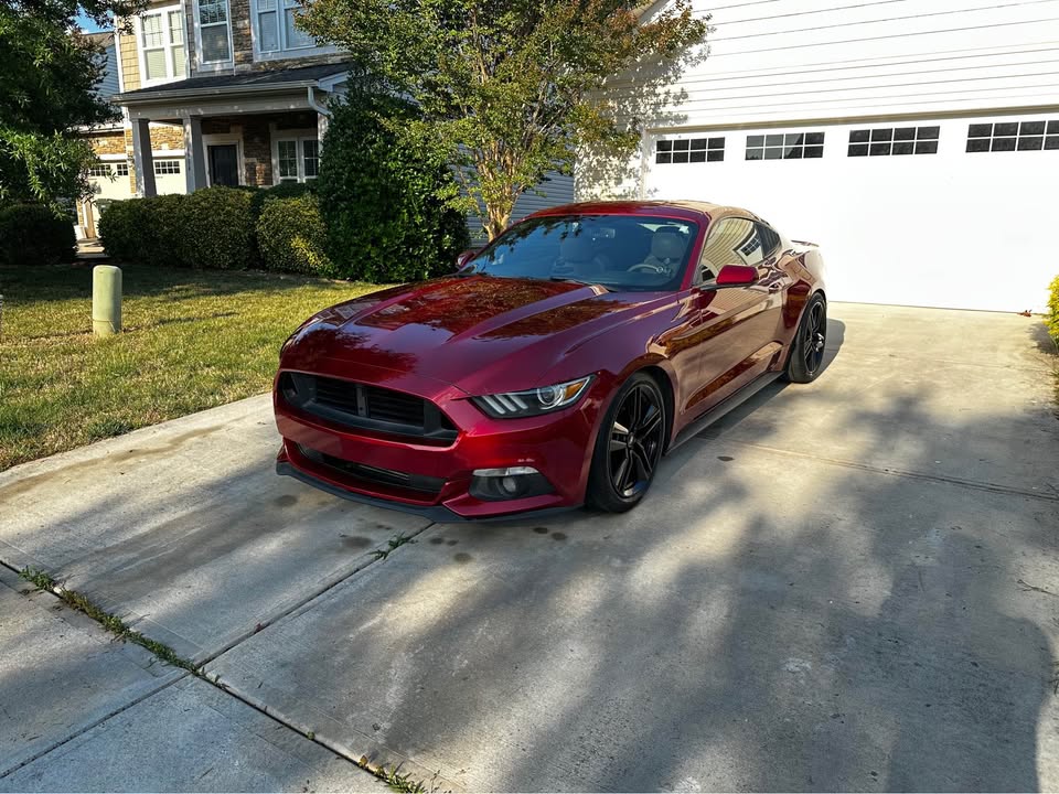 2015 Ford Mustang Performance Package